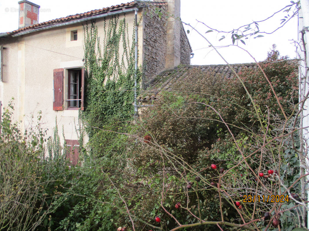 Maison à CEAUX-EN-COUHE