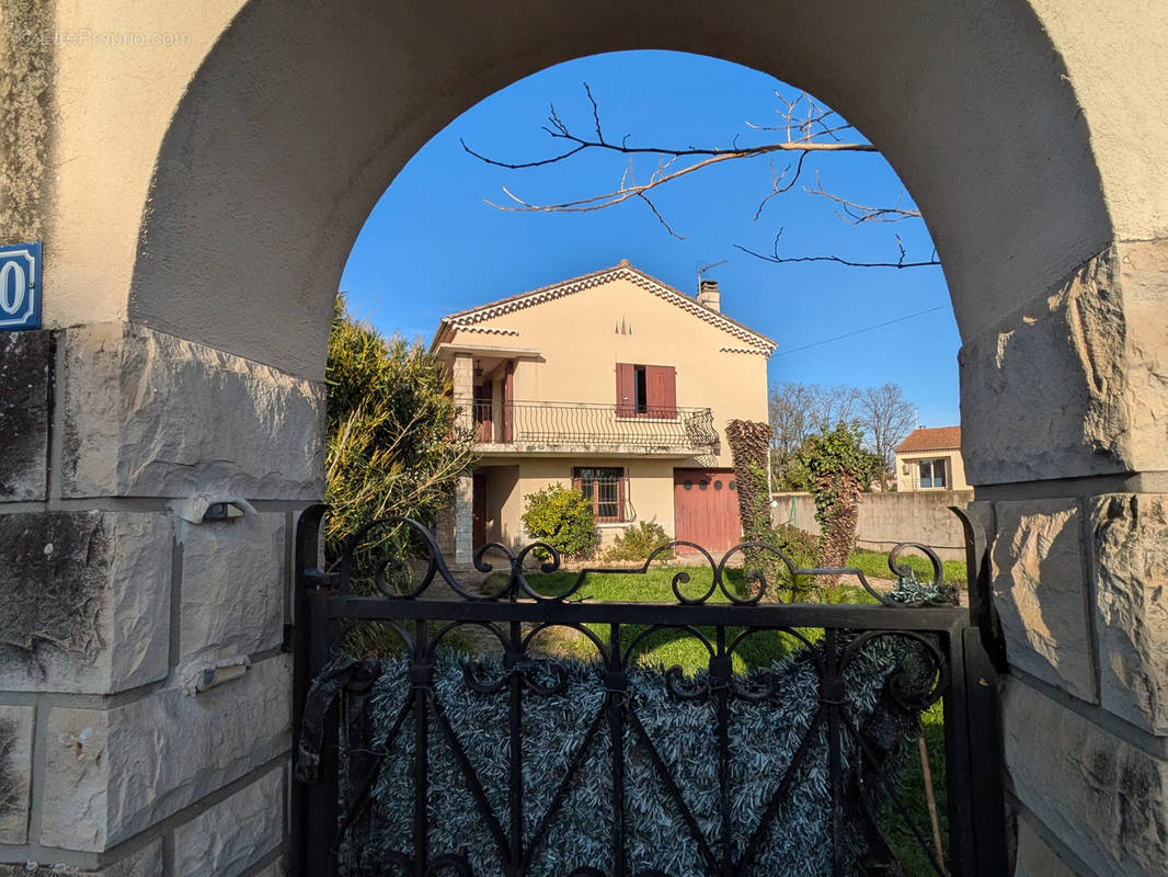 Maison à PONT-SAINT-ESPRIT