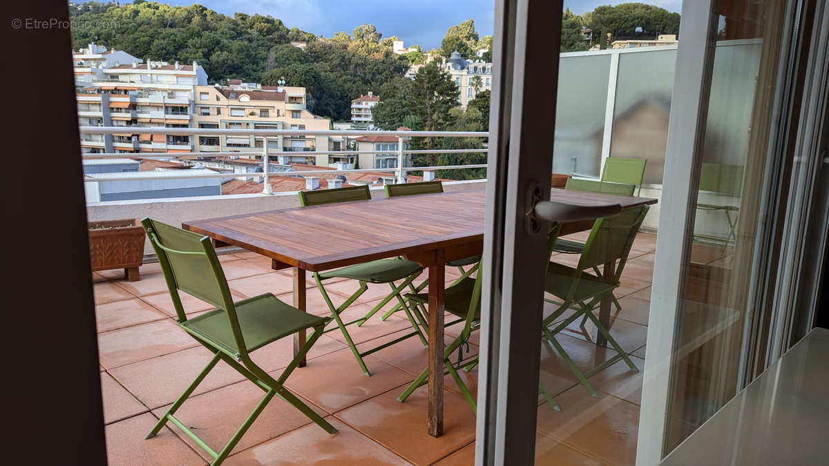 Appartement à MENTON