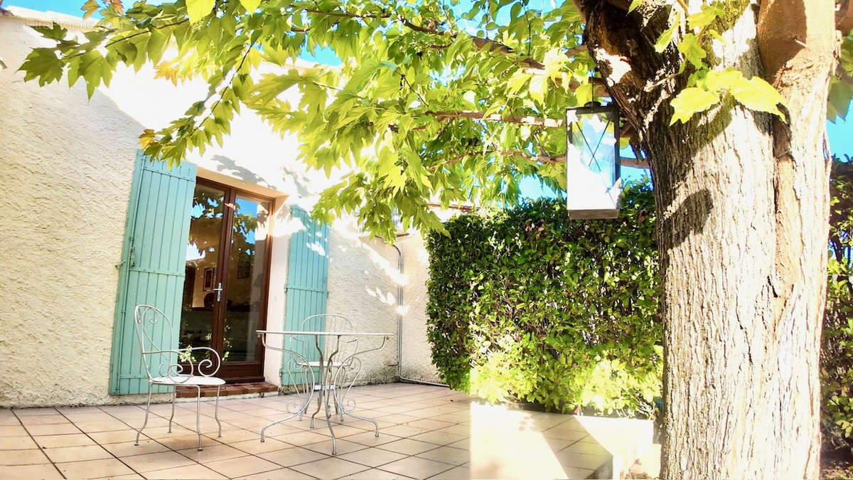 Maison à VAISON-LA-ROMAINE