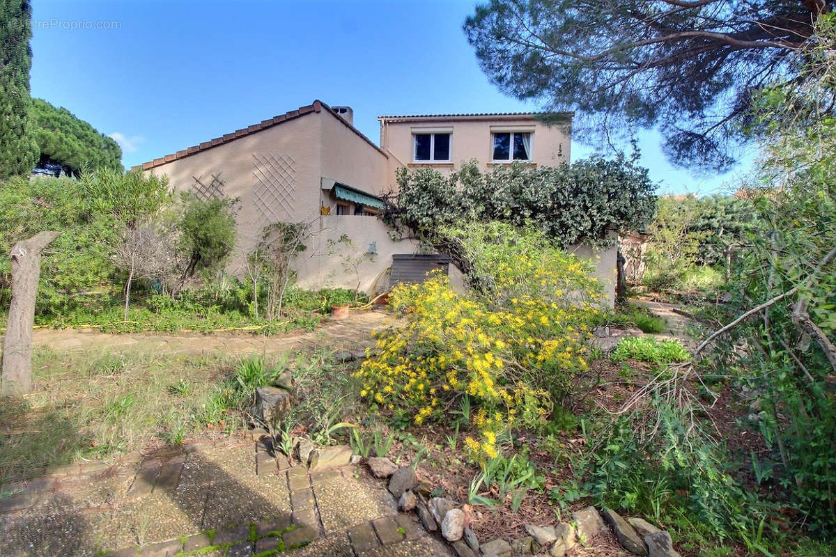 Maison à SAINT-CYPRIEN