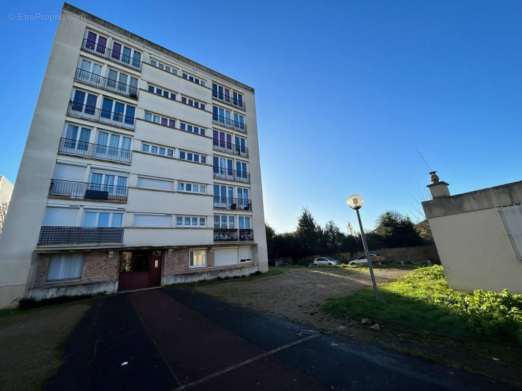 Appartement à VILLIERS-LE-BEL