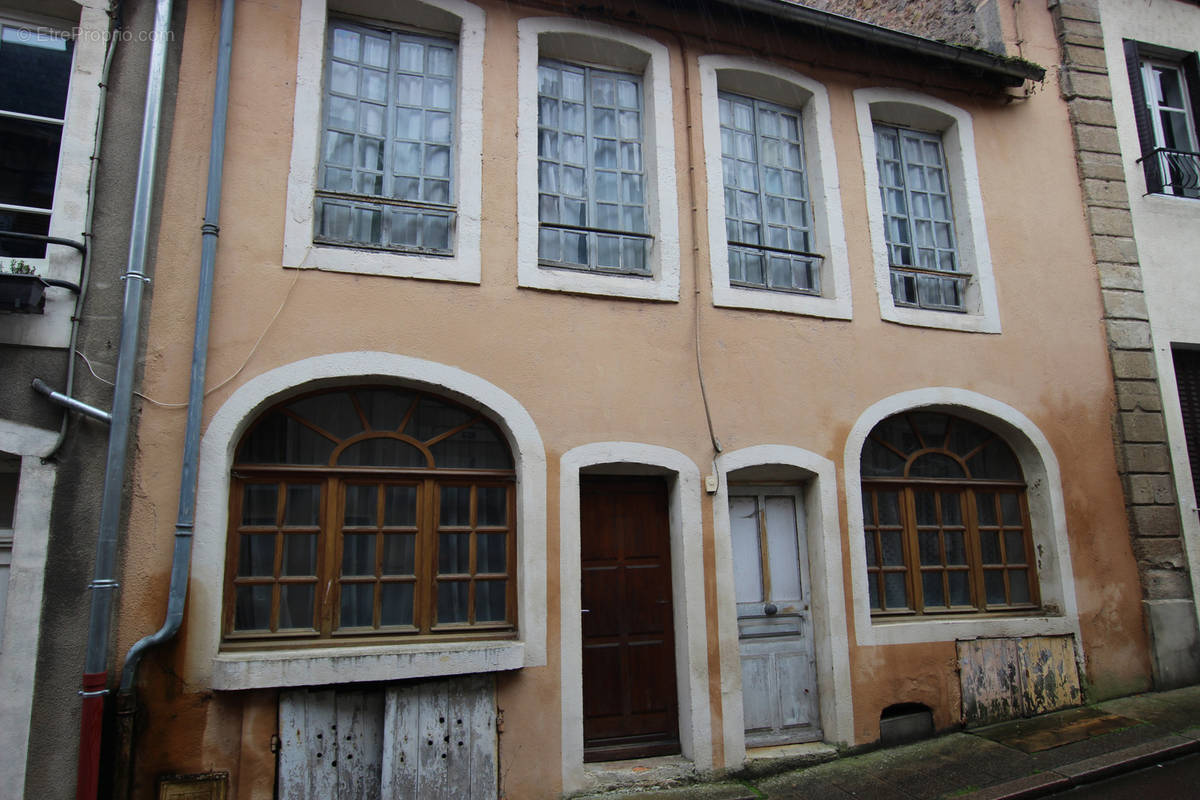 Maison à AUTUN