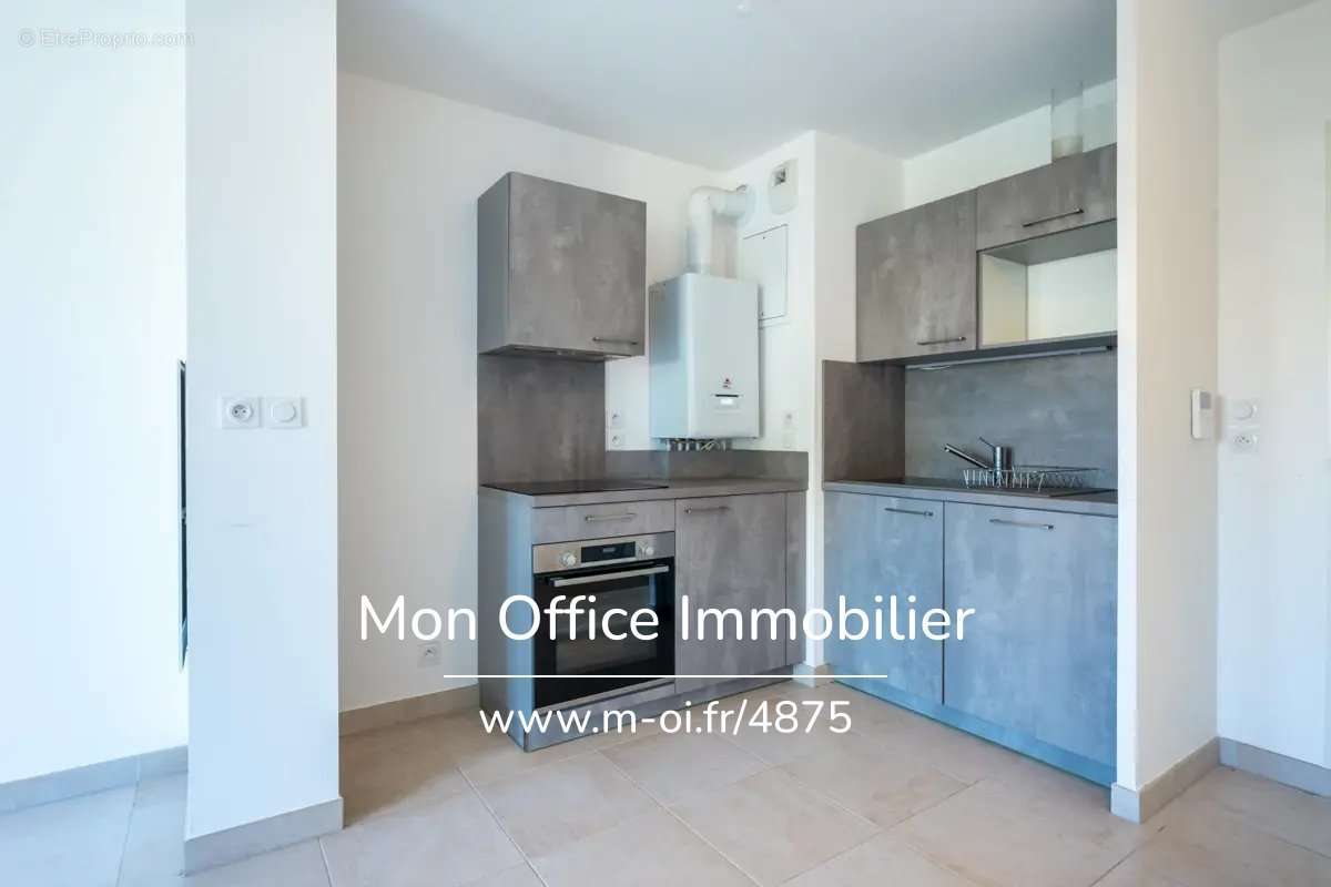 Appartement à PELISSANNE