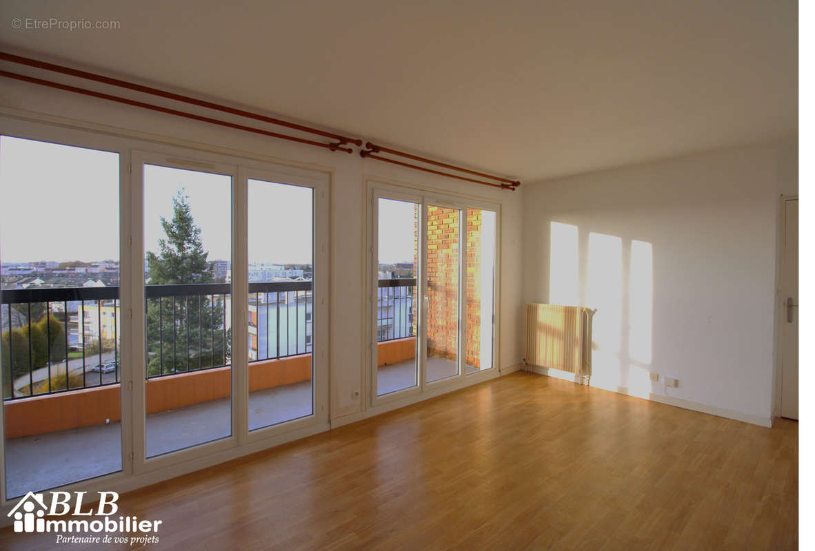 Appartement à ELANCOURT