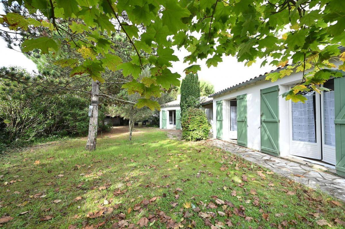 Maison à LA COUARDE-SUR-MER