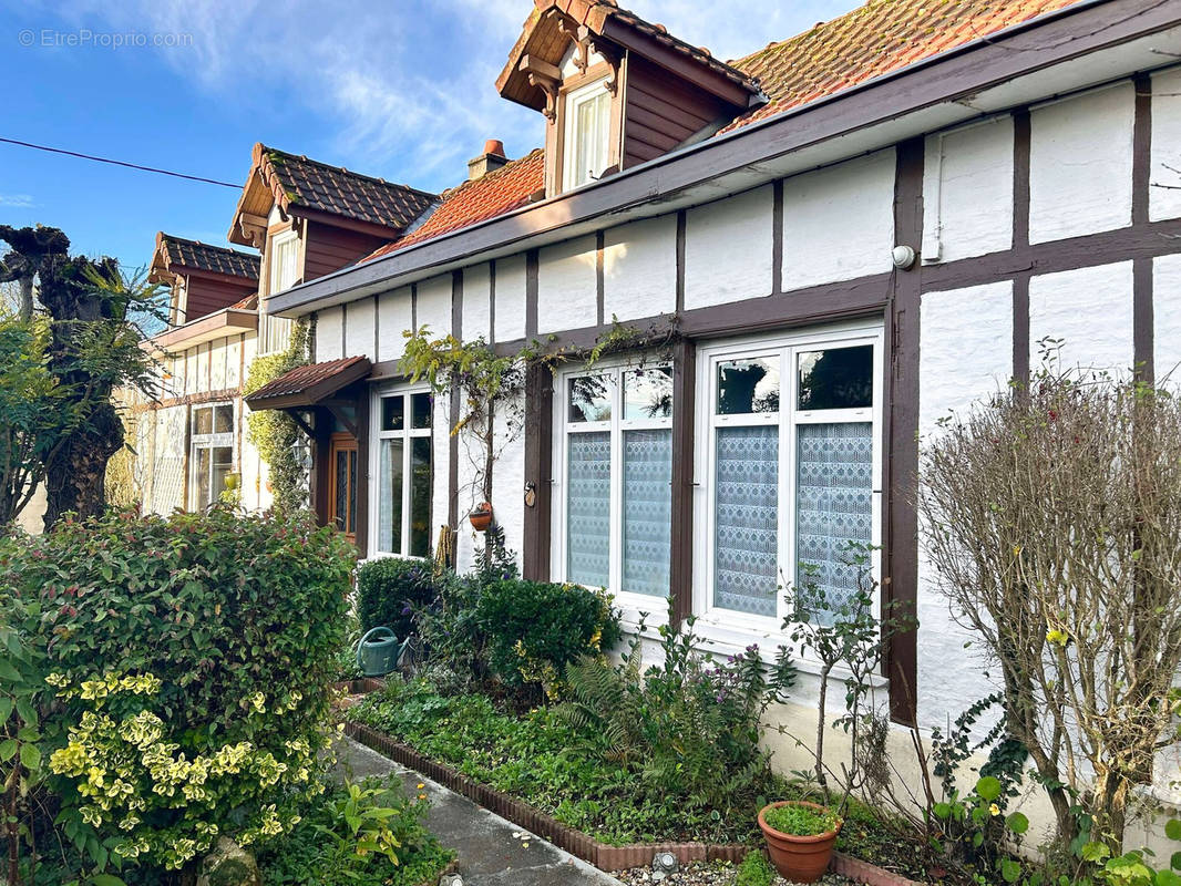 Maison à AILLY-LE-HAUT-CLOCHER