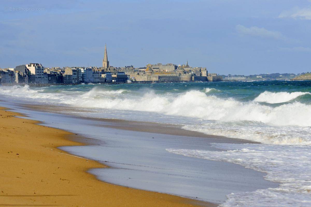 Terrain à SAINT-MALO