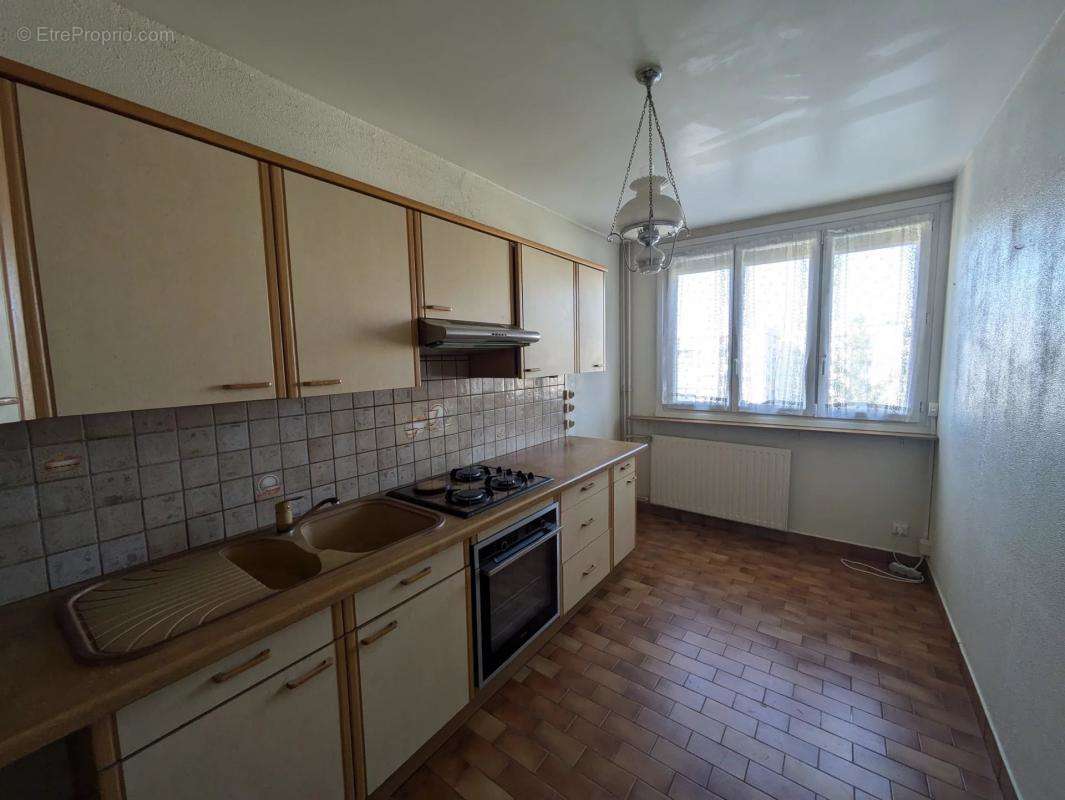 Appartement à SAINTE-FOY-LES-LYON