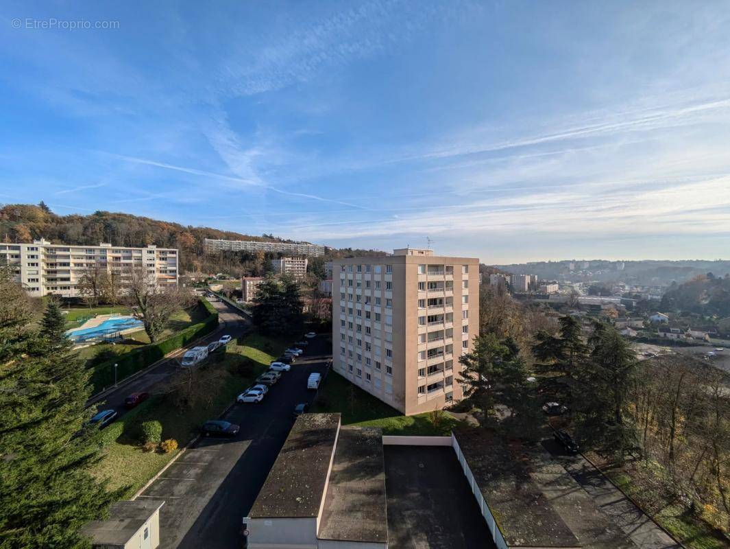 Appartement à SAINTE-FOY-LES-LYON