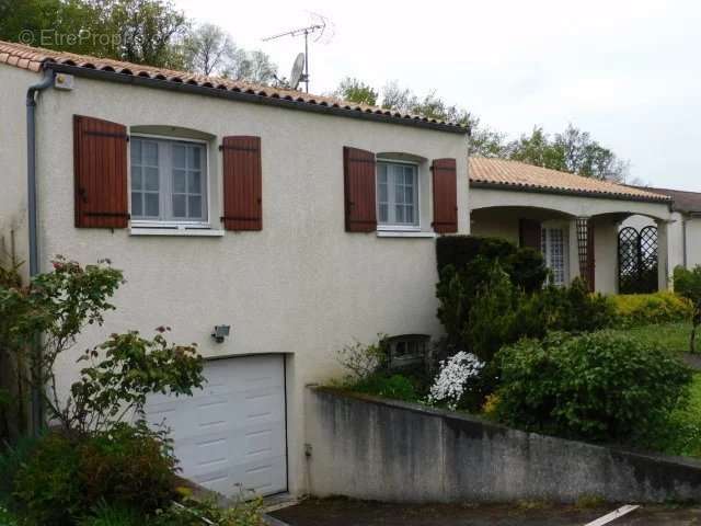 Maison à SAINT-SULPICE-DE-ROYAN