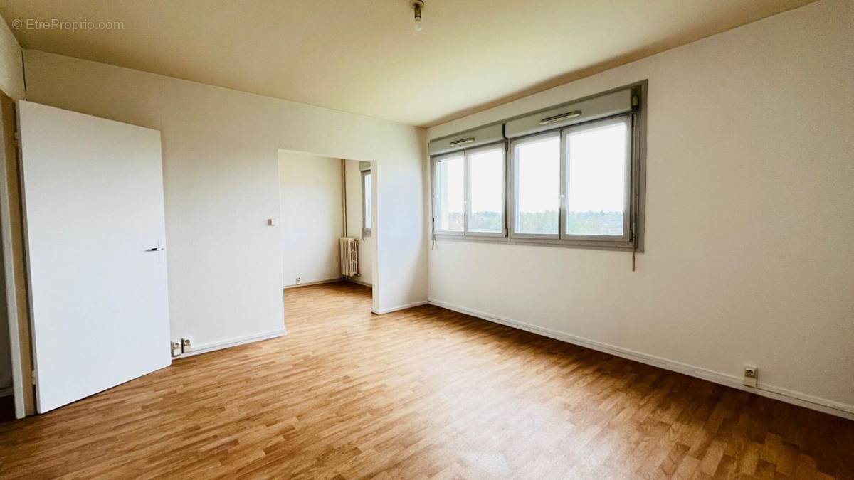 Appartement à CHEMILLE