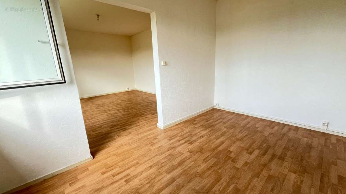 Appartement à CHEMILLE