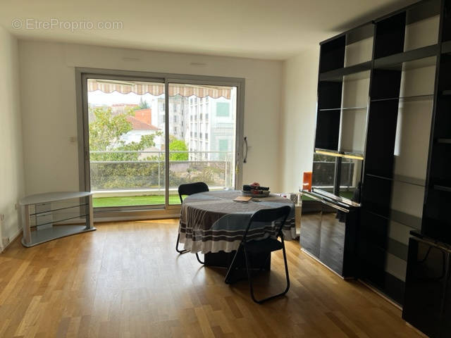 Appartement à NOGENT-SUR-MARNE