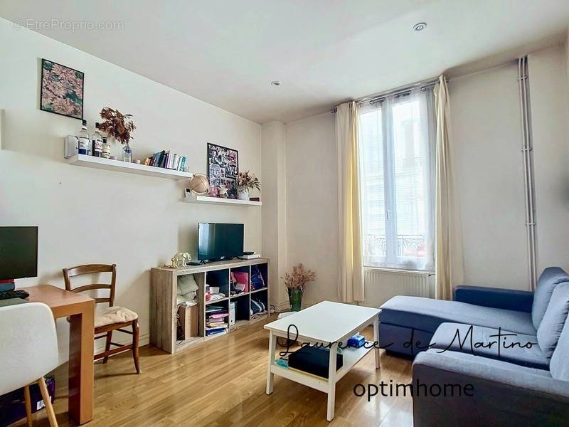 Appartement à LA GARENNE-COLOMBES