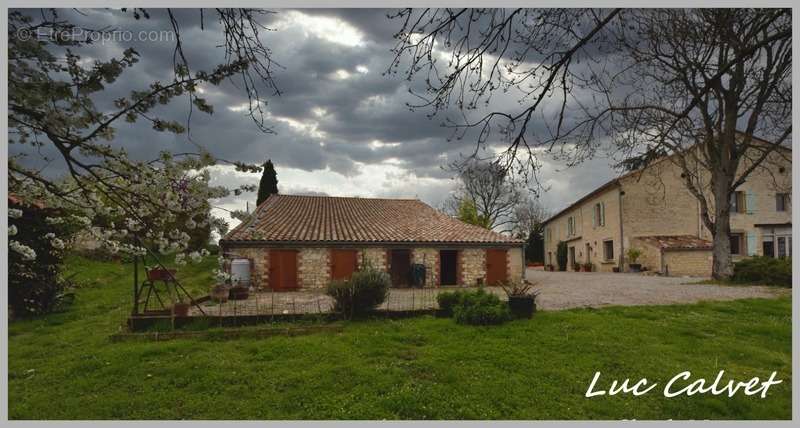 Maison à CAHUZAC-SUR-VERE