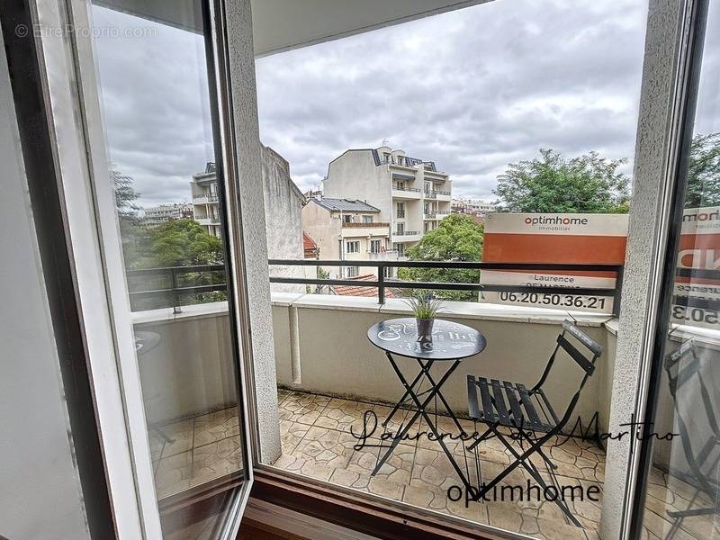 Appartement à LA GARENNE-COLOMBES