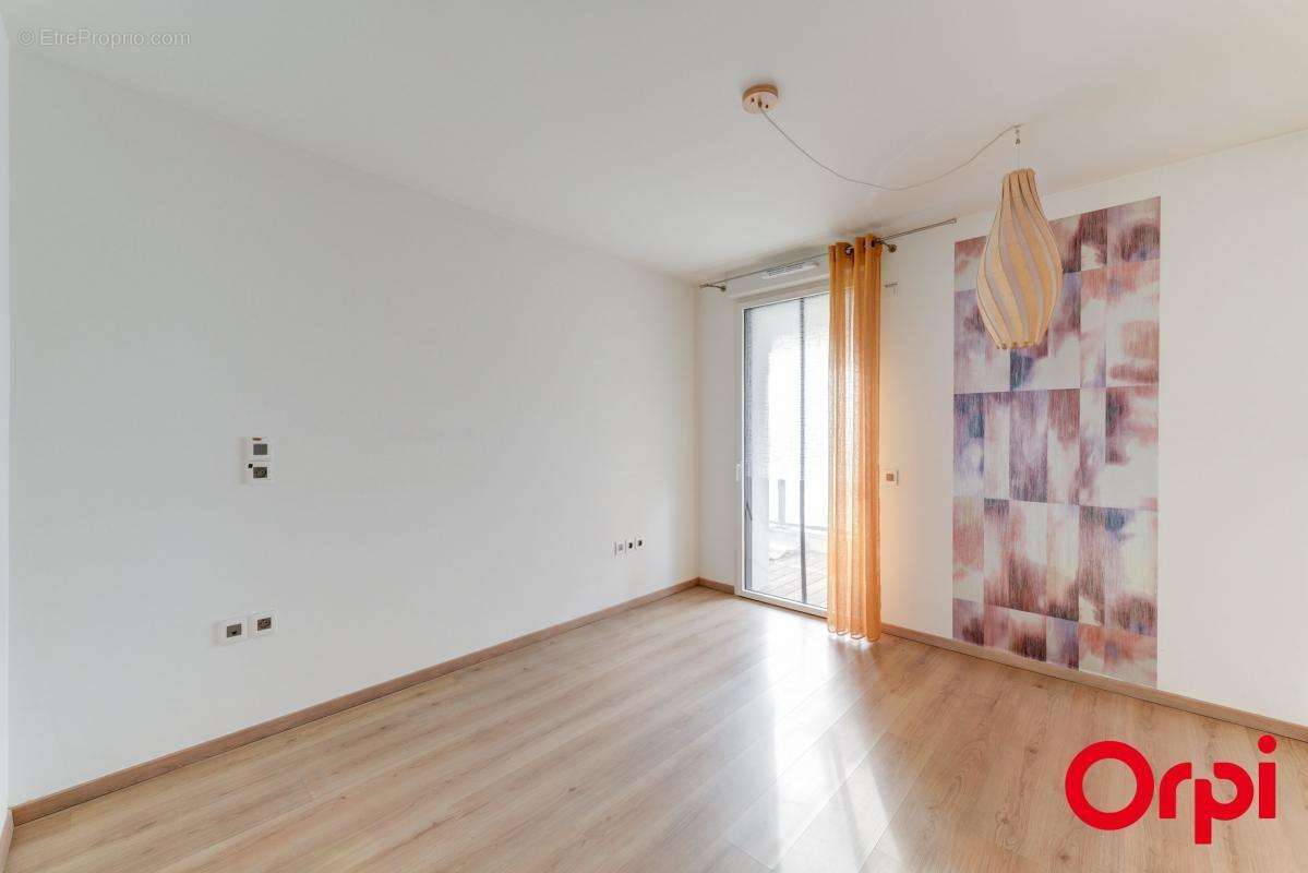 Appartement à LYON-8E