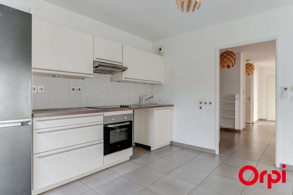 Appartement à LYON-8E