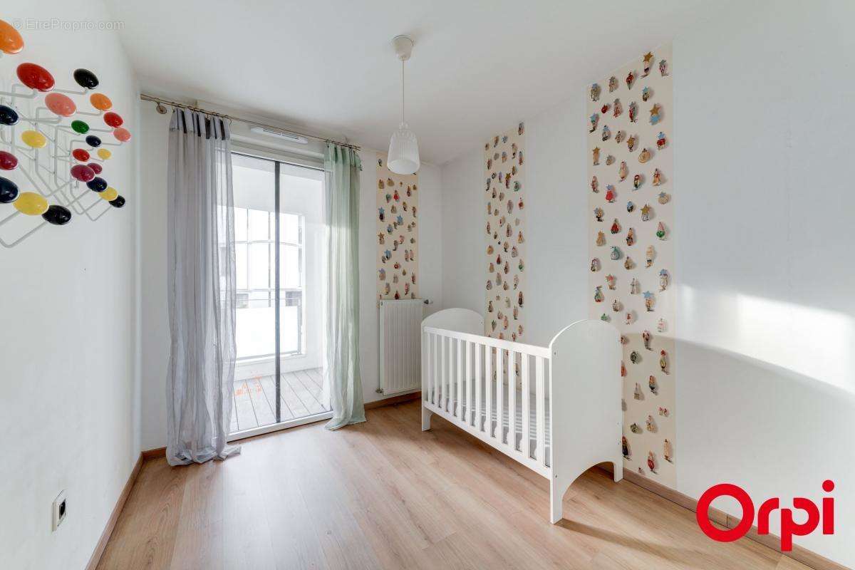 Appartement à LYON-8E