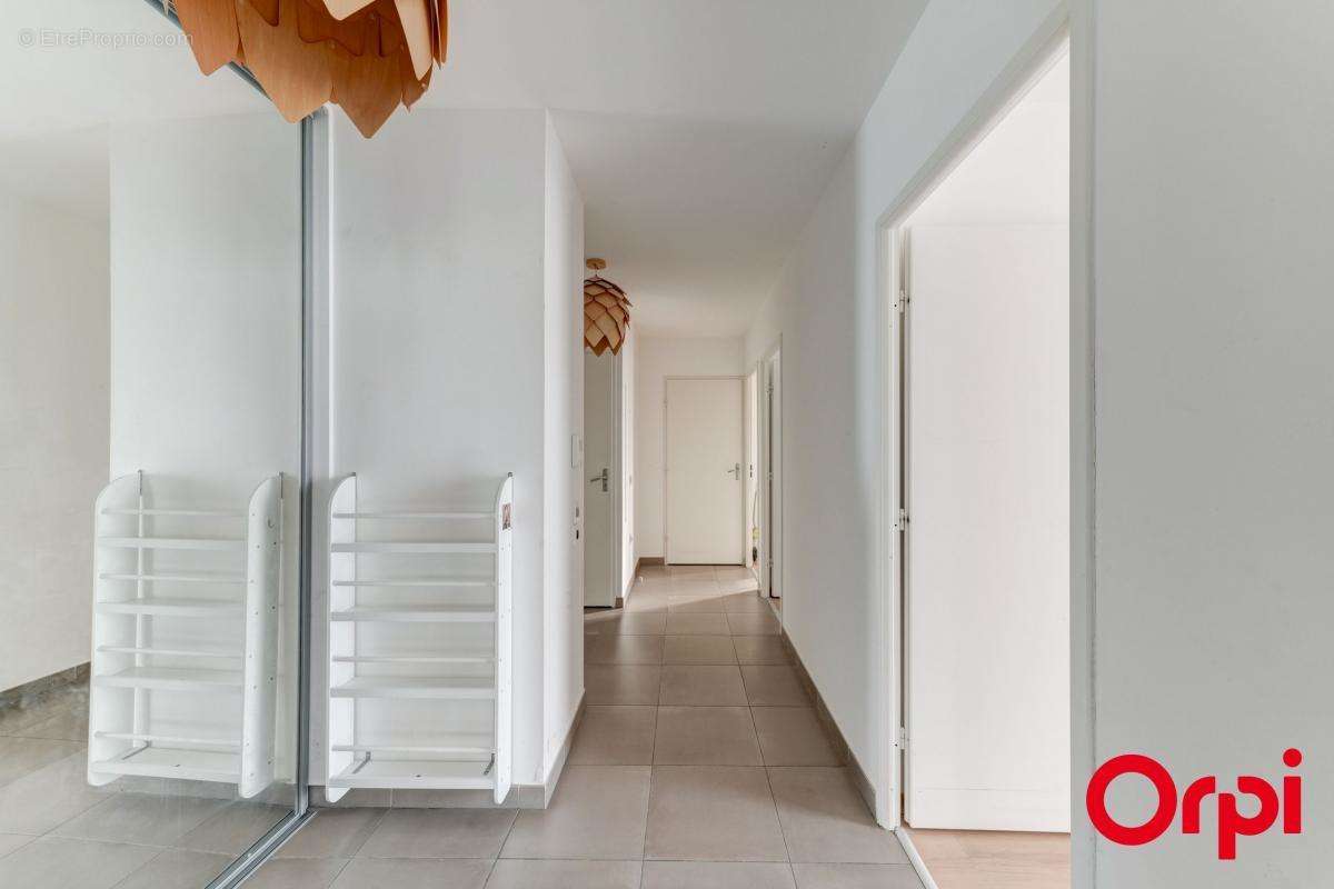 Appartement à LYON-8E