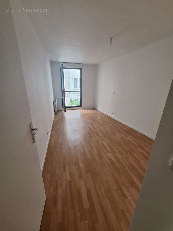 Appartement à LEVALLOIS-PERRET