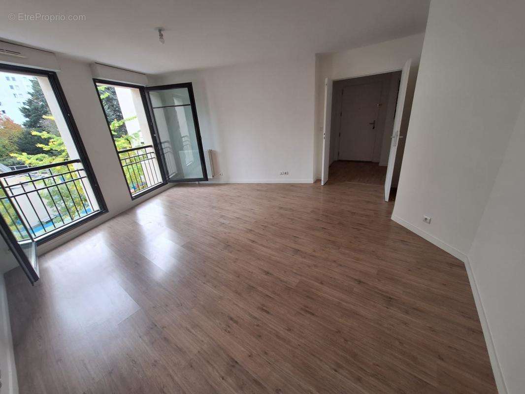 Appartement à LEVALLOIS-PERRET