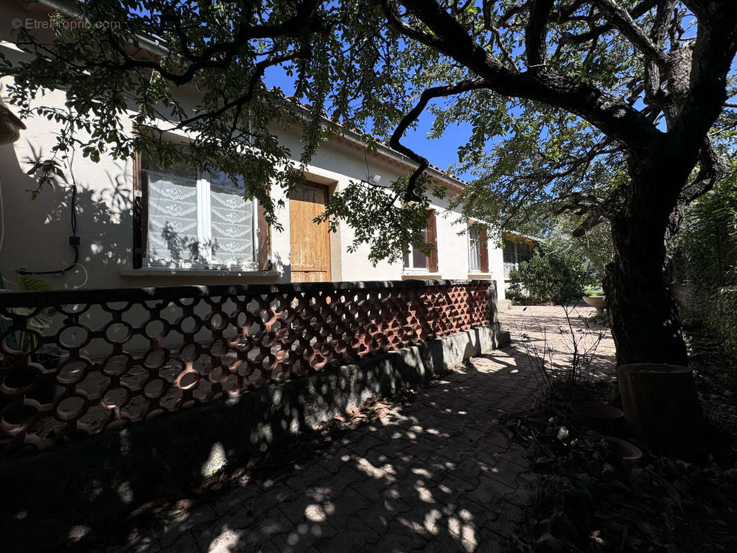 Maison à PEYROLLES-EN-PROVENCE