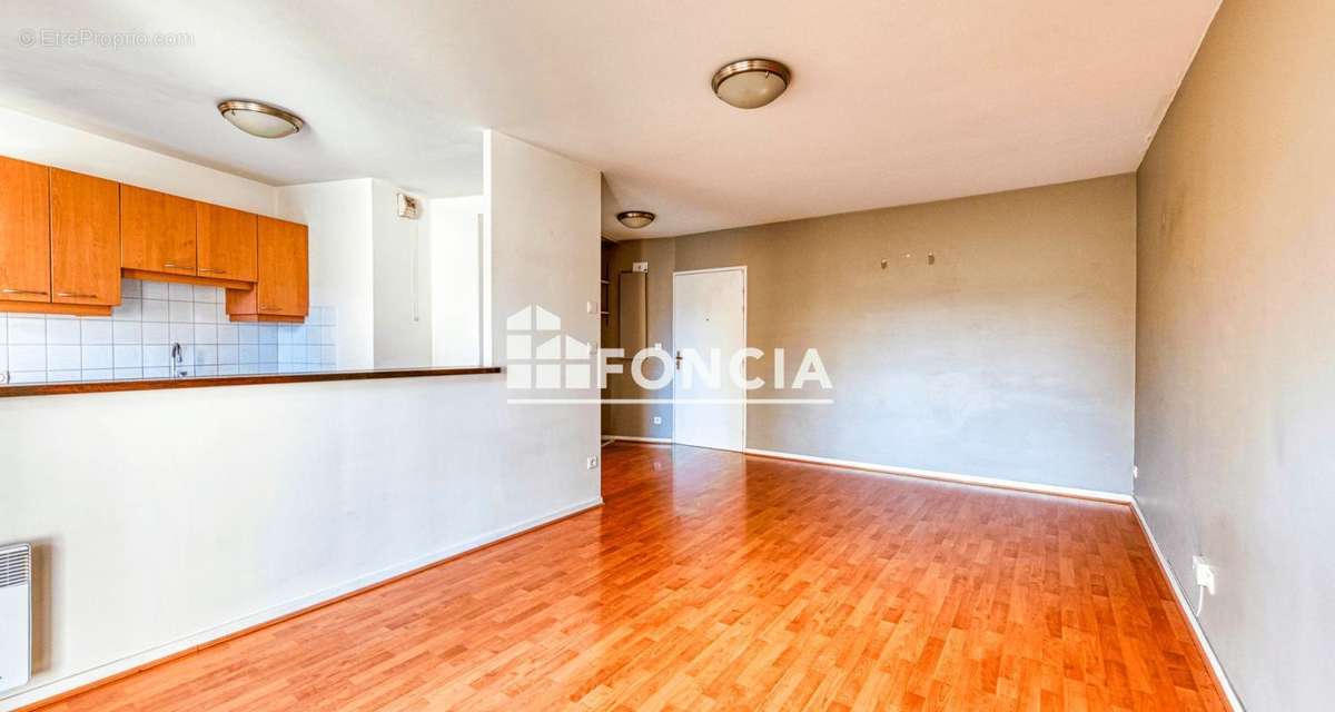 Appartement à ROISSY-EN-FRANCE