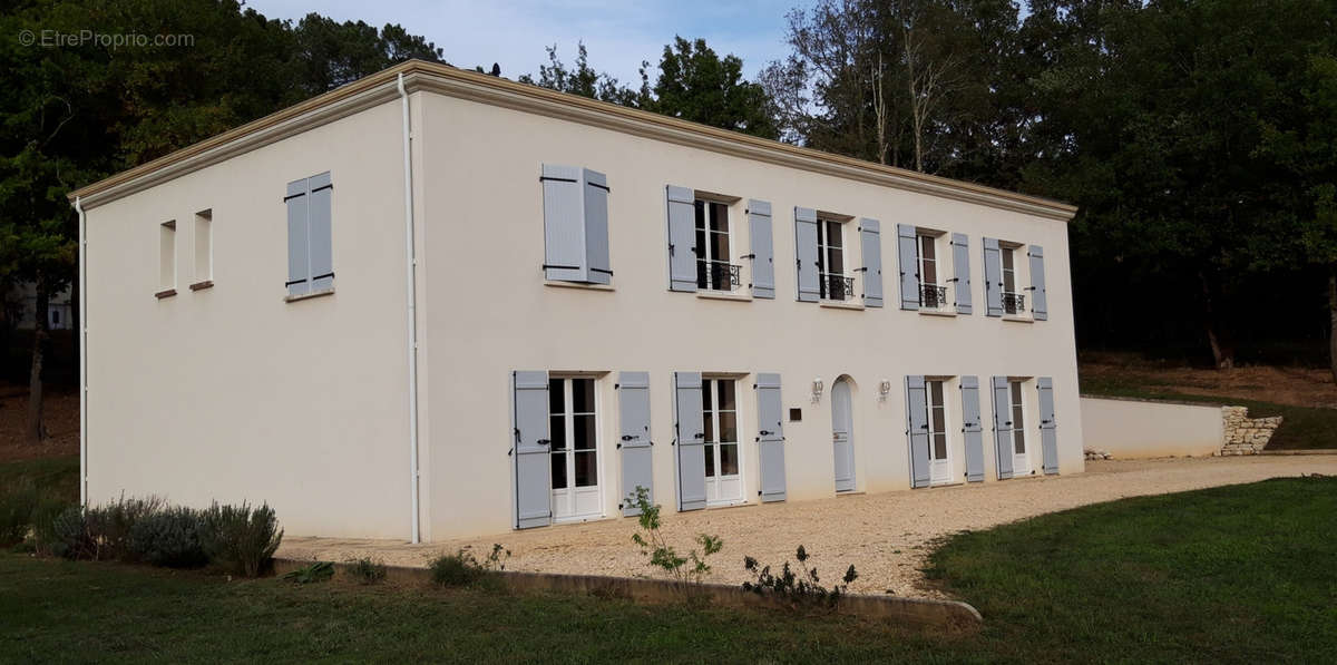 Maison à FUMEL