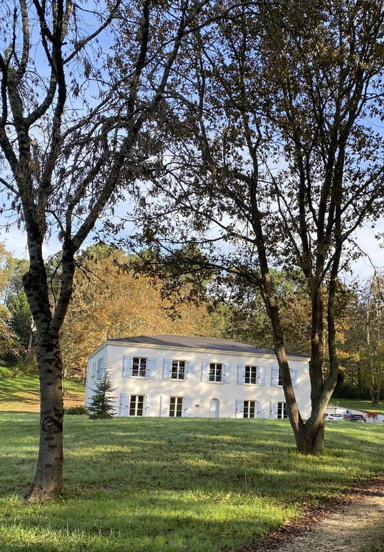 Maison à FUMEL