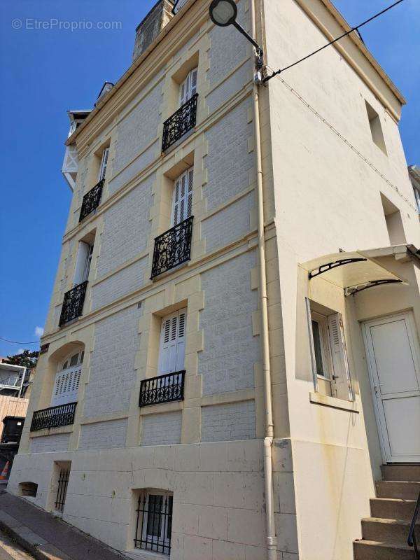 Appartement à TROUVILLE-SUR-MER