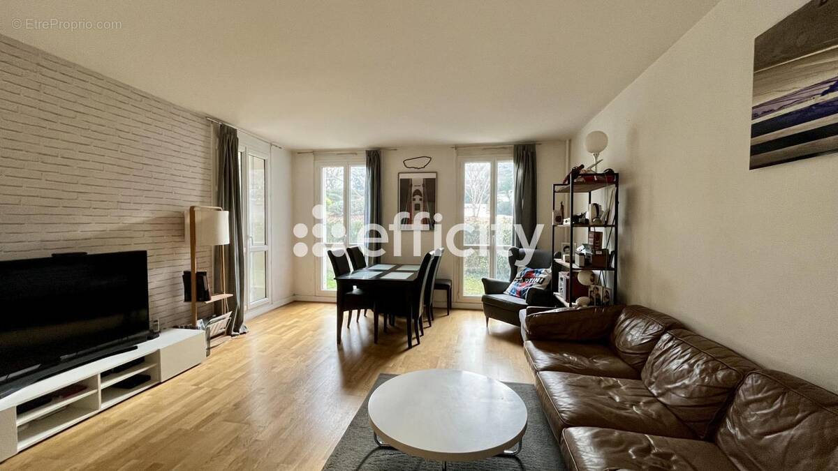 Appartement à LOUVECIENNES