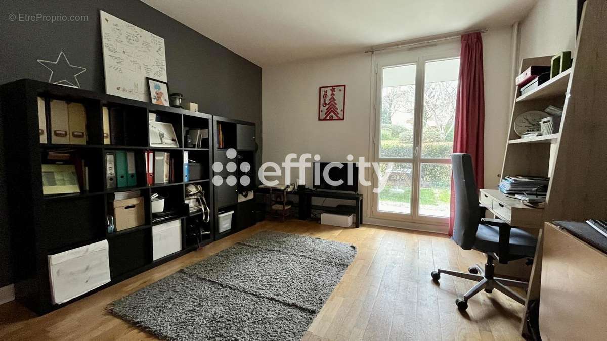 Appartement à LOUVECIENNES