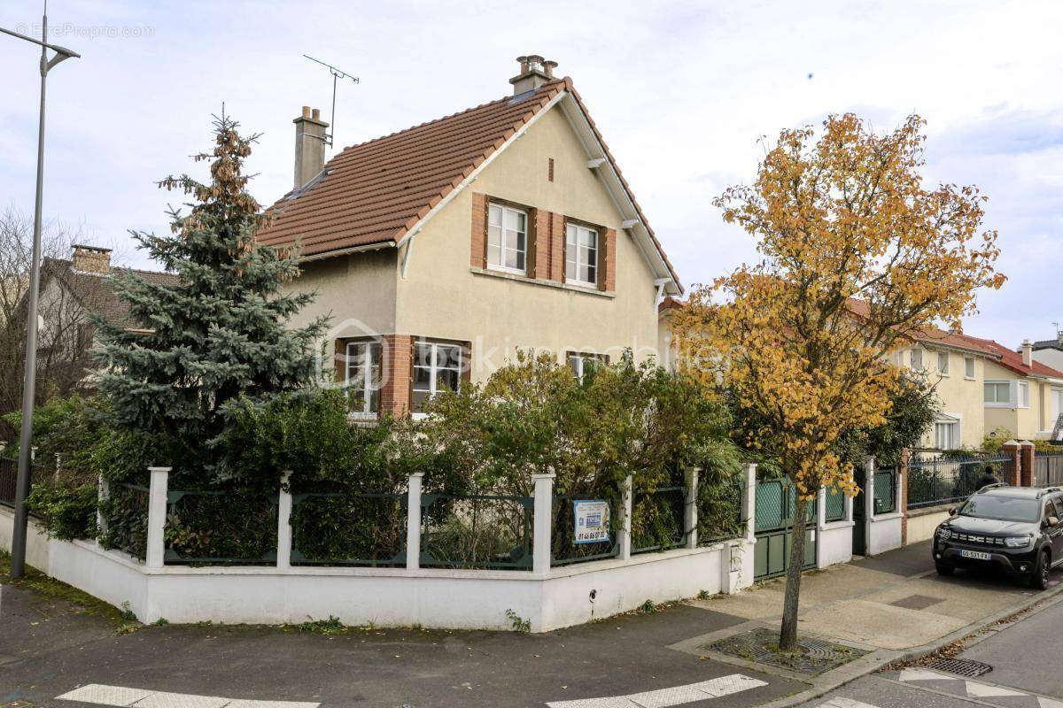 Maison à CHEVILLY-LARUE