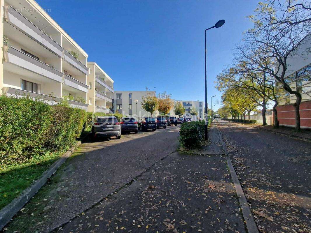 Appartement à MONTIGNY-LE-BRETONNEUX