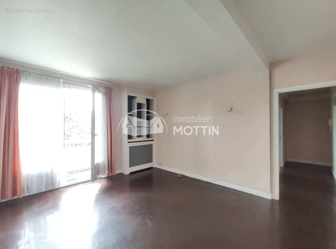 Appartement à VITRY-SUR-SEINE