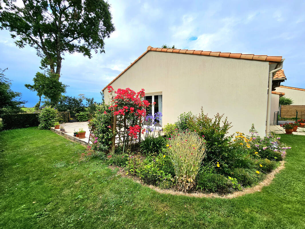 Maison à TILLIERES