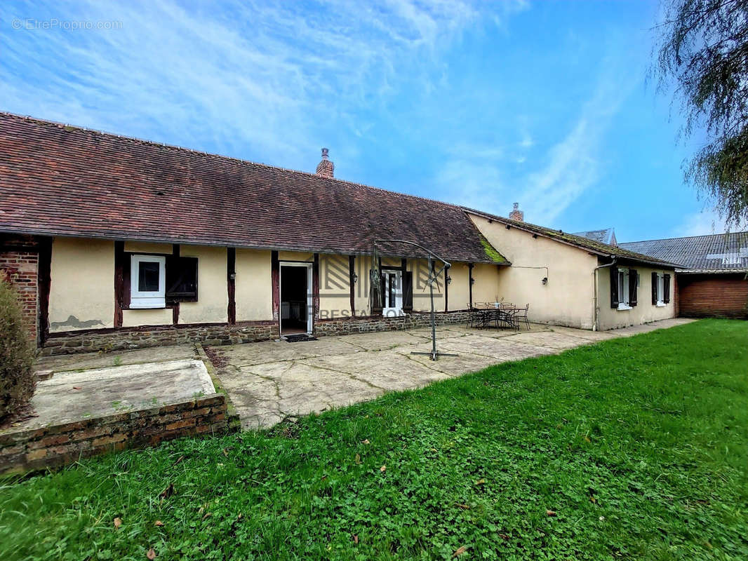 Maison à RONCHEROLLES-EN-BRAY