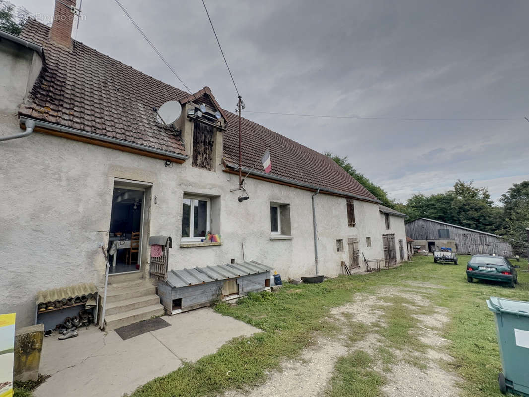 Maison à CHEMILLY