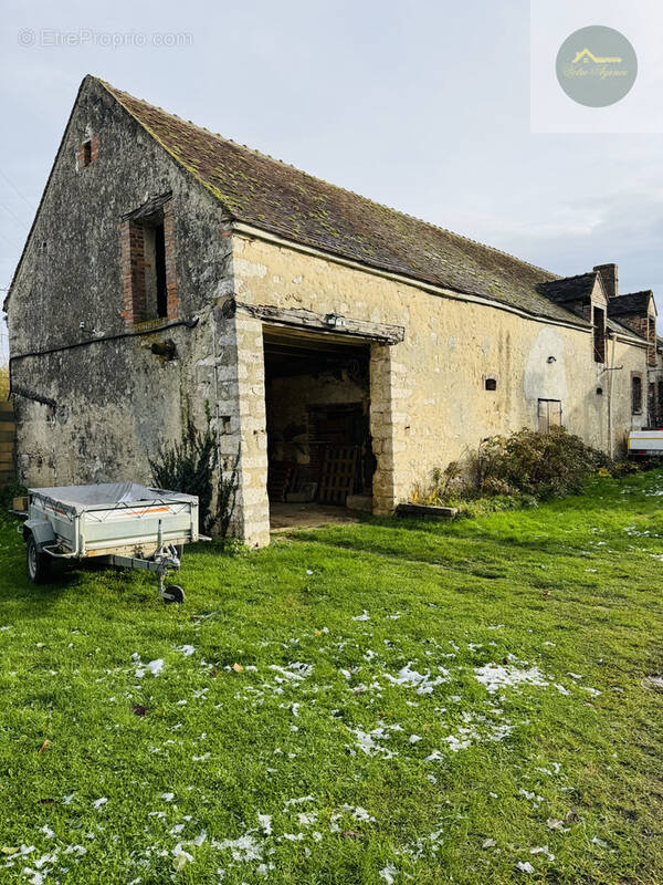 Maison à EGREVILLE