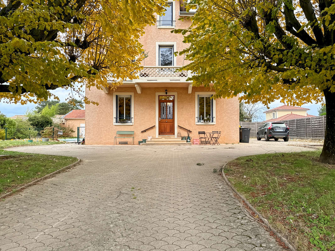 Maison à TREVOUX