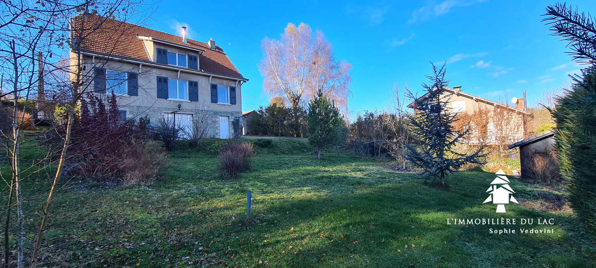 Maison à LE CHAMBON-SUR-LIGNON