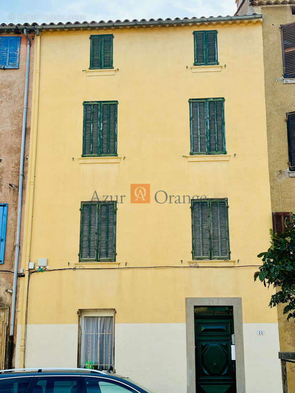 Appartement à LA GARDE-FREINET