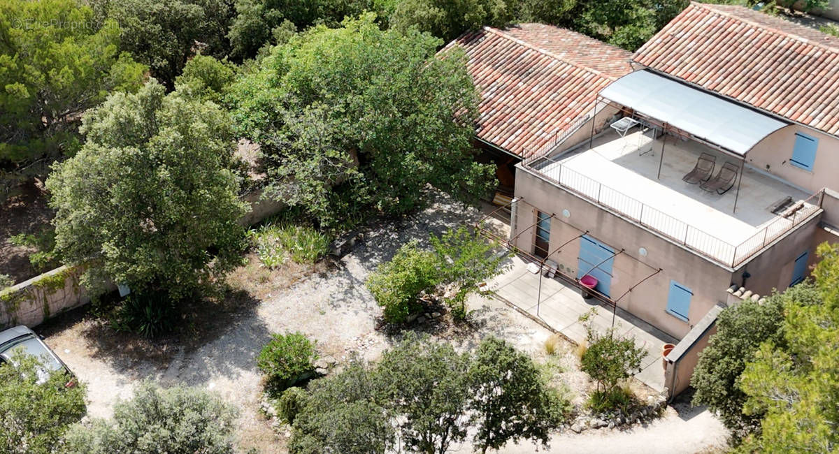 Maison à CABRIERES-D&#039;AVIGNON