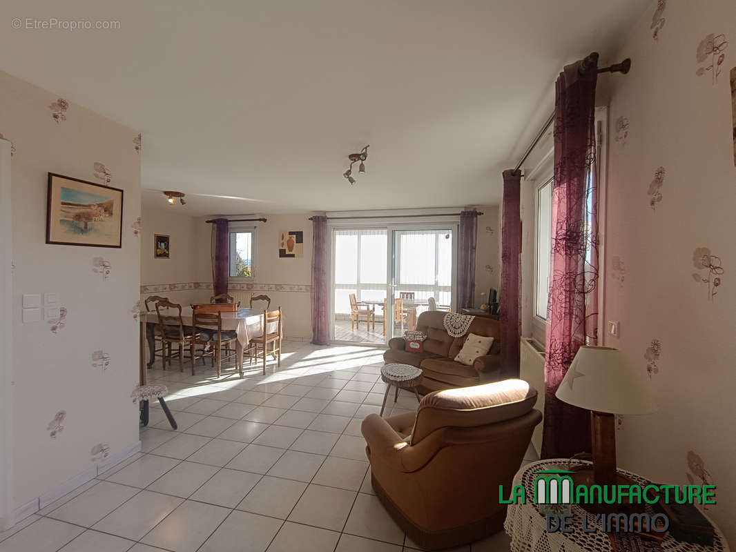 Appartement à SAINT-MAURICE-DE-LIGNON