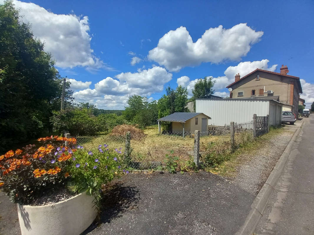 Maison à SAINCAIZE-MEAUCE