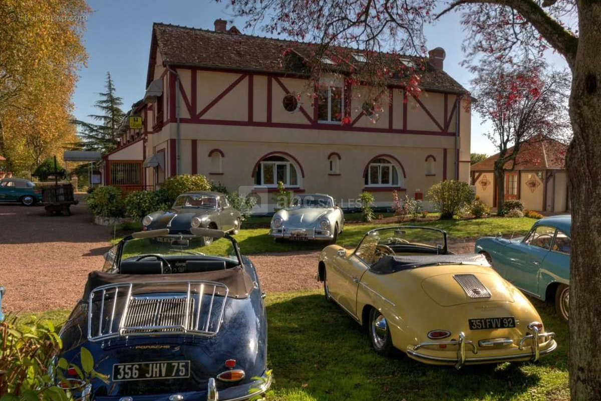 Commerce à POUILLY-SUR-LOIRE