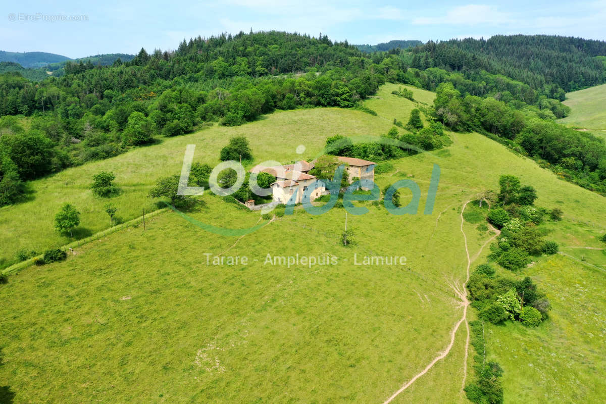 Maison à JOUX