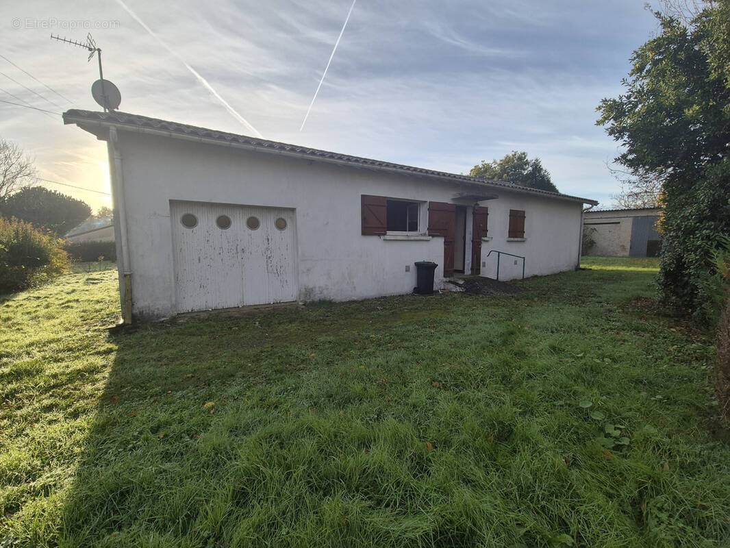 Maison à CHANIERS